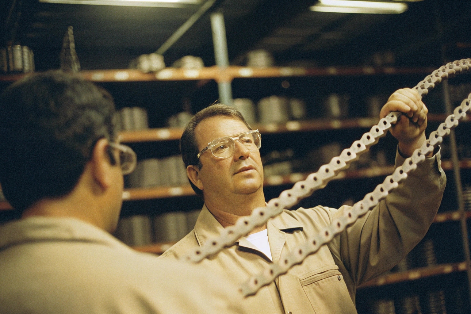 Track shoe assembly illustration